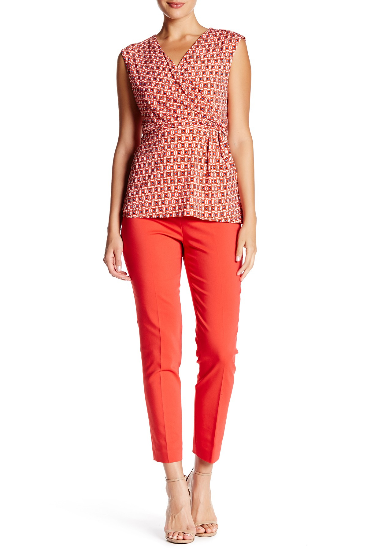NYDJ Outlet Stores Locations Clearance bargain price NYDJ styles, shoes, footwear and accessories, consider seusinteresses.tk for your purchase. Find a deal in their clearance bins - check out the cheap price for name bands, find NYDJ, over there, to buy. The 6pm store has discount NYDJ deals .